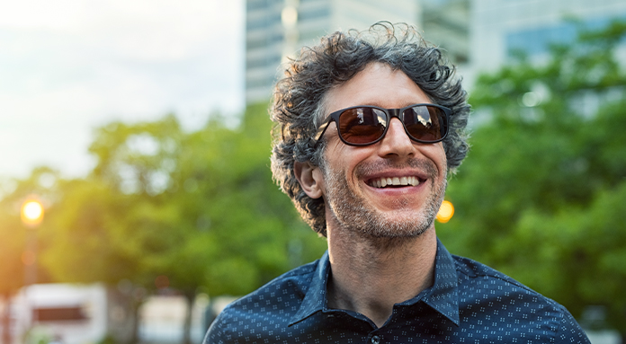 Óculos de sol com grau e lentes fotossensíveis: quais as diferenças?